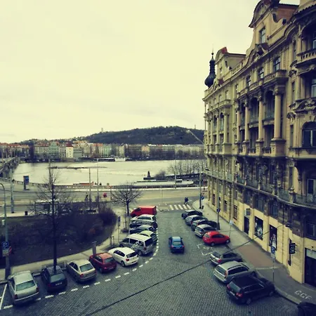 Apartmán Riverbank-4 *